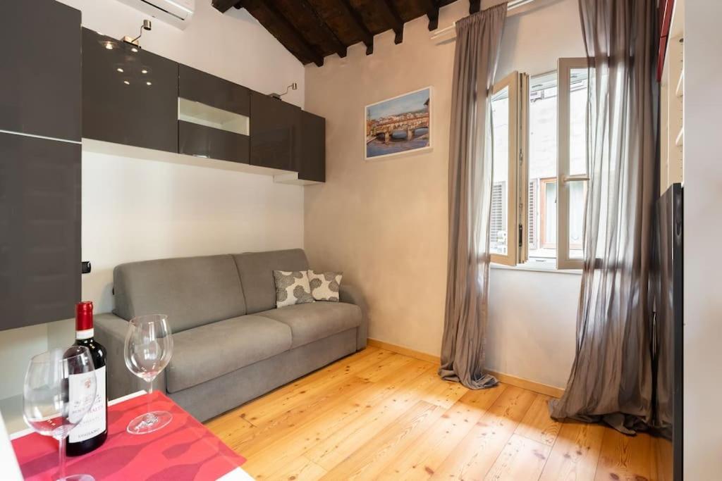 Keys Of Italy - Guantomono 15 - Monolocale Conveniente E Centralissimo ฟลอเรนซ์ ภายนอก รูปภาพ