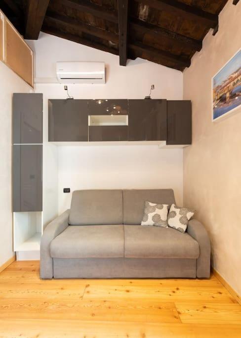 Keys Of Italy - Guantomono 15 - Monolocale Conveniente E Centralissimo ฟลอเรนซ์ ภายนอก รูปภาพ